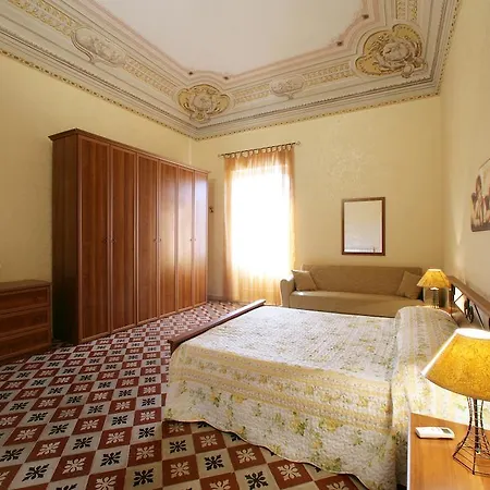 Ferienwohnung La Dimora Dell'800 Trapani Zimmer foto