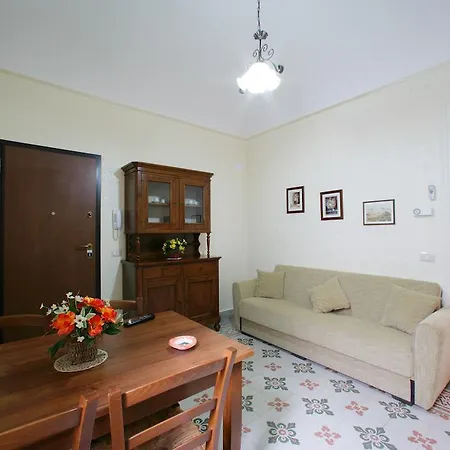 Ferienwohnung La Dimora Dell'800 Trapani Zimmer foto